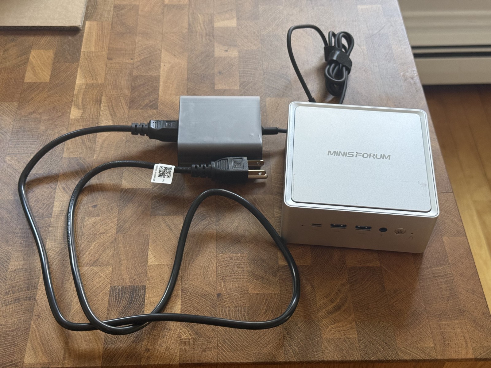 MINISFORUM NAB9 Mini PC i9-12900HK 32GB DDR4 512GB SSD - Lightly Used