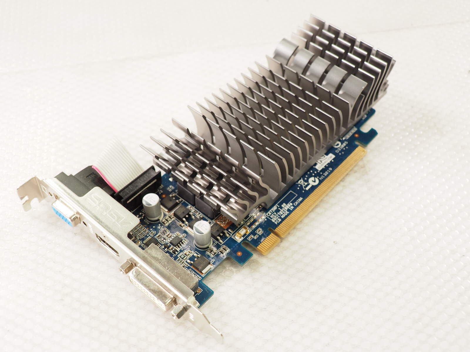 ASUS GeForce EN210 Silent/DI/1GD3/V2 1GB DDR3 PCIe HDMI DVI VGA Video Card