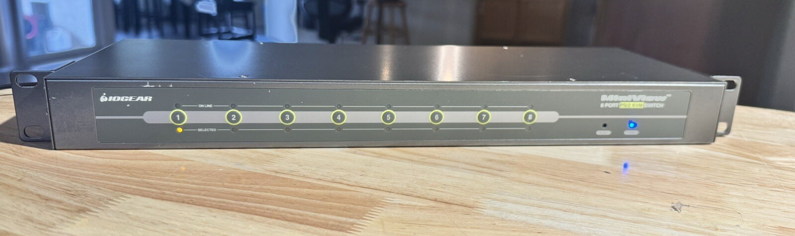 IOGEAR Mini View 8 Port VGA PS/2 KVM Switch TESTED 
