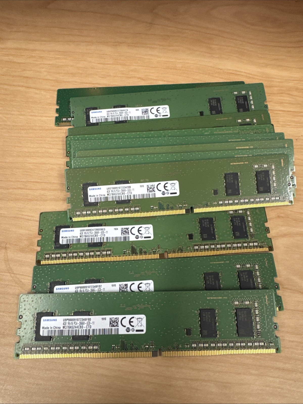 Samsung M378A5244CB0-CTD 4GB DDR4-2666MHZ Desktop Memory Module