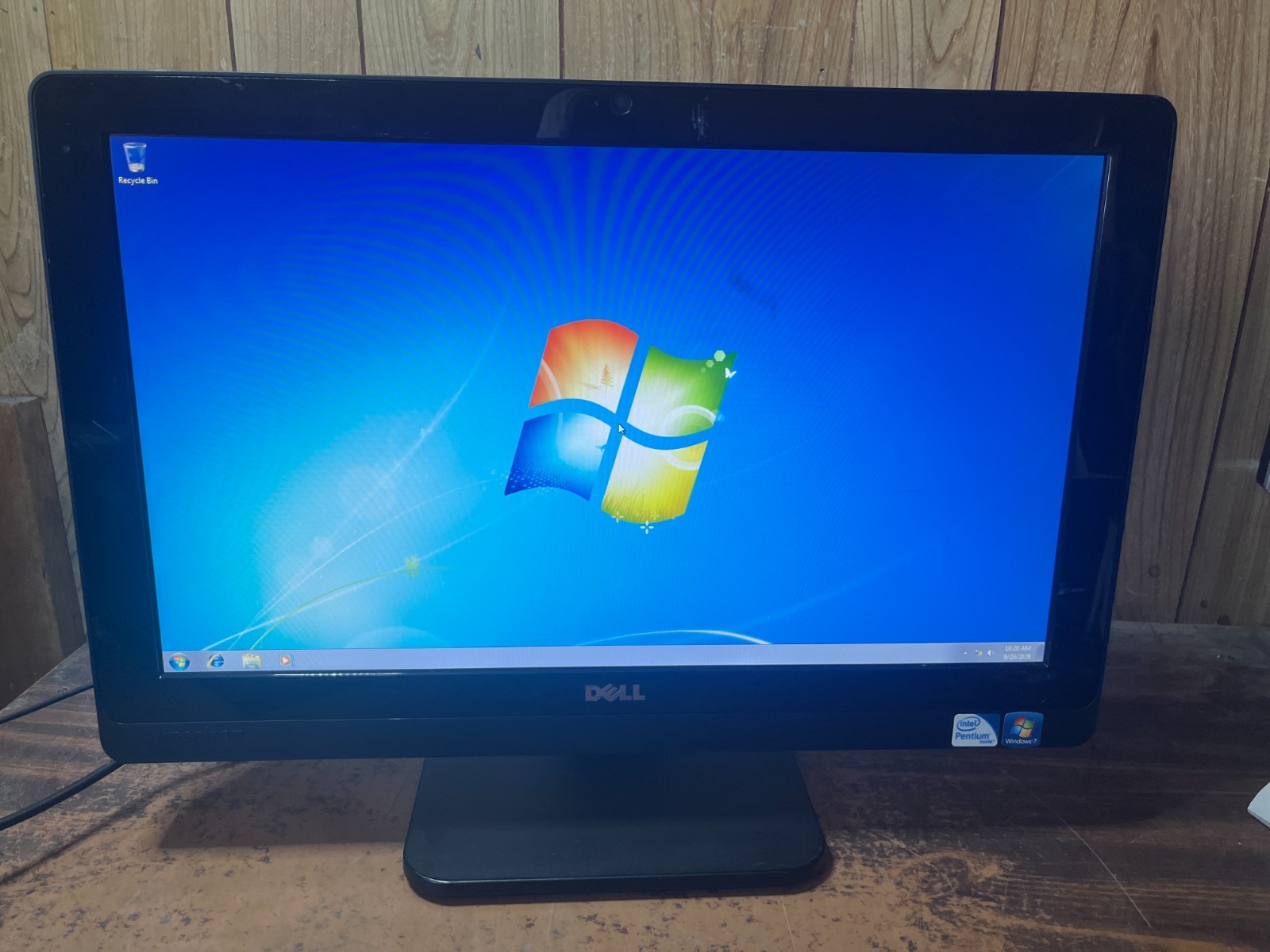 Dell Inspiron One 2020 19.5" Windows 7 Pro Computer Intel CPU 4GB 500GB DVD