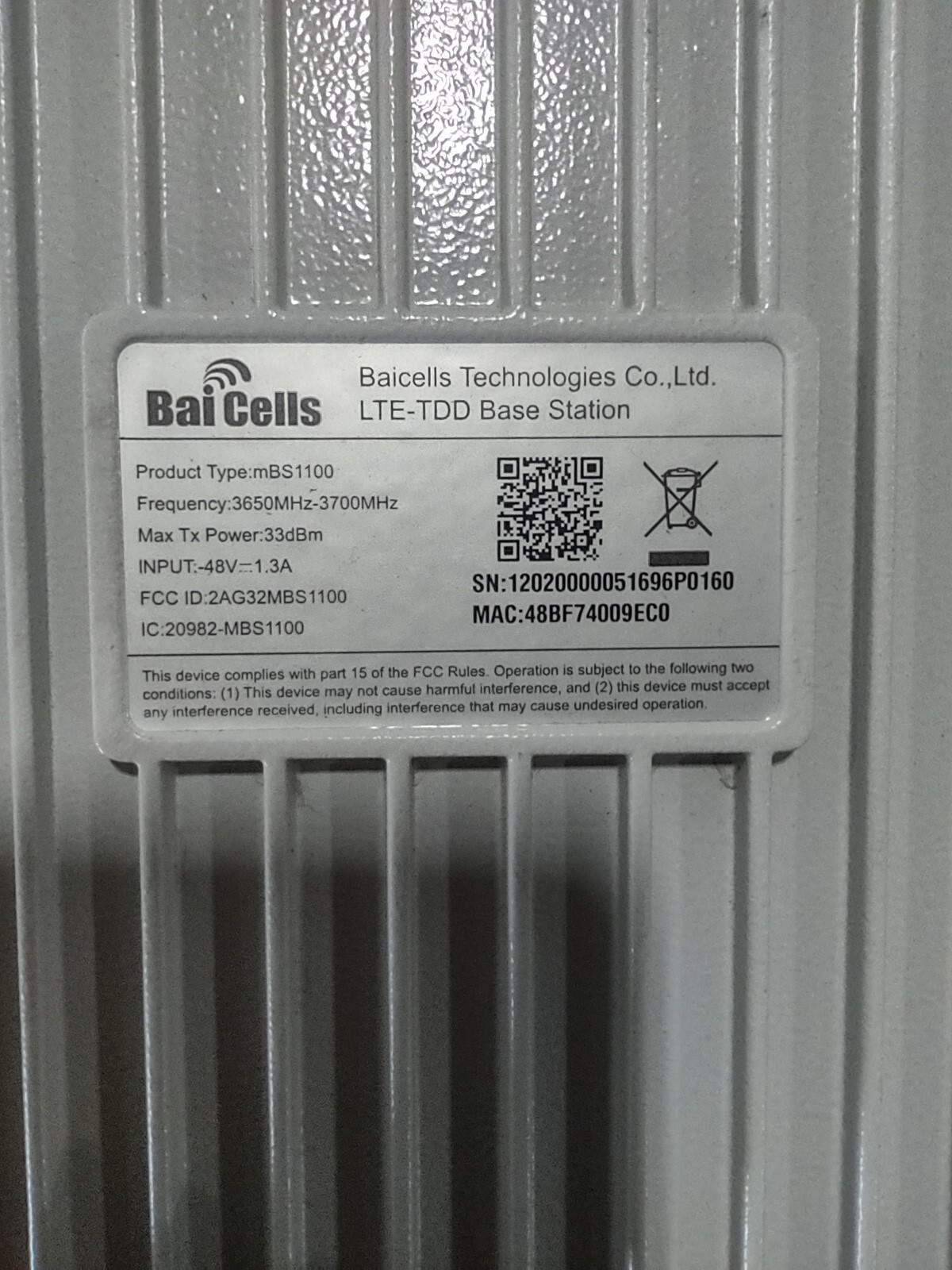 USED BaiCells Nova-233 3.5GHz 250mW Outdoor Base Station - mBS1100