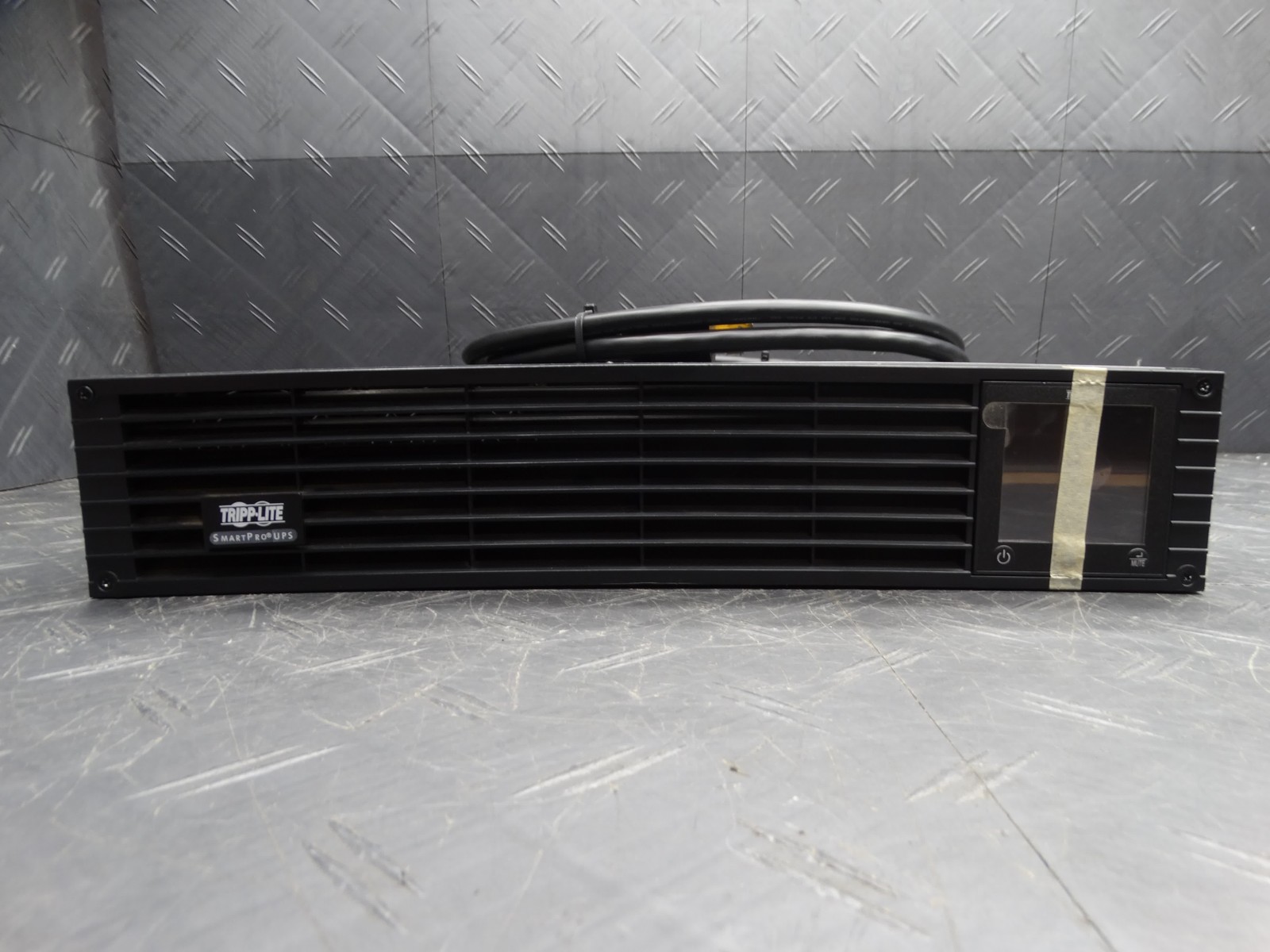 Tripp Lite SMART3000RMXL2U 3000VA 2880W UPS Smart Rackmount AVR 120V AGSM7010