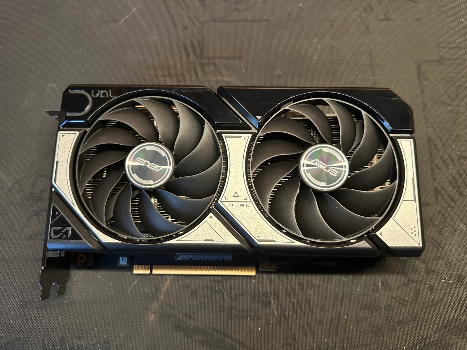 ASUS Dual GeForce RTX 5060 Ti 16GB GDDR7 OC DUAL-RTX5060TI-O16G Open Box