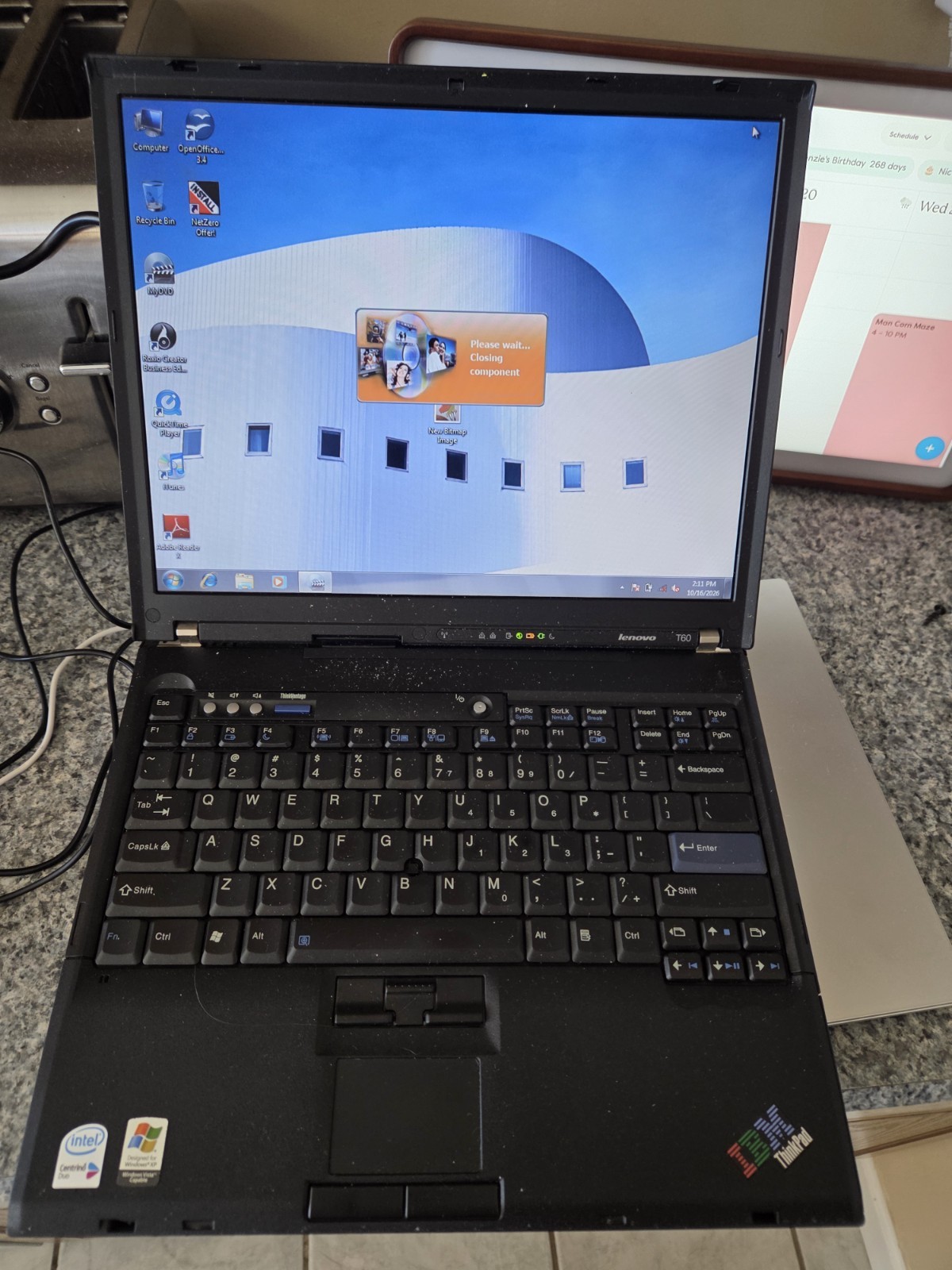 Vintage IBM ThinkPad T41 Laptop Pentium M 1.60GHz, 1GB RAM, 40GB HDD, Win XP