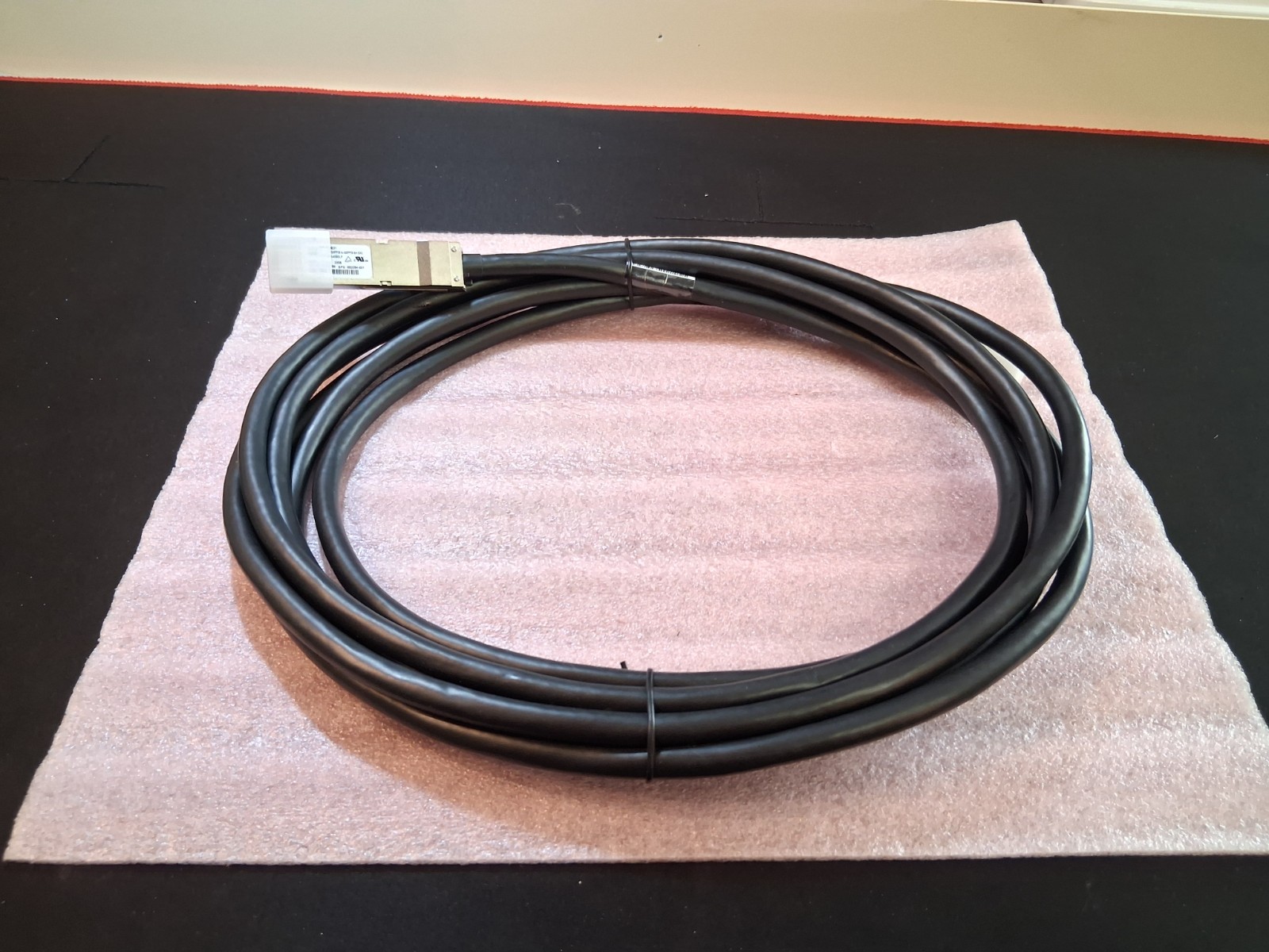 HPE 845408-B21 100GB QSFP28 to QSFP28 5M Direct Attach Copper Cable