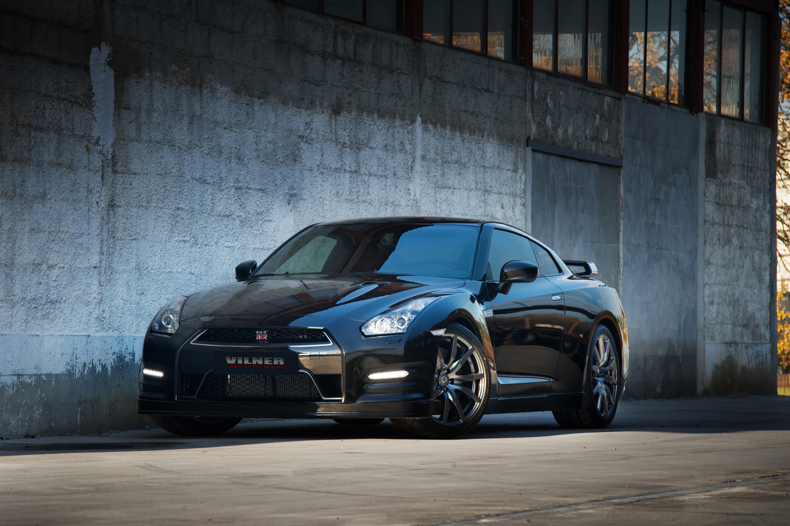 Cars 2012 vilner nissan gt r Desk Mat Stitched