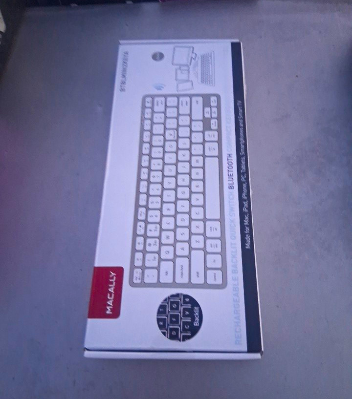 Macally Compact Bluetooth Wireless Rechargeable Keyboard White