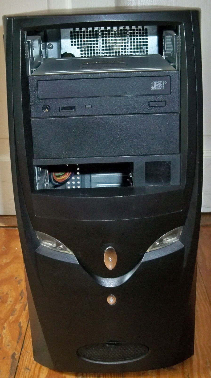 Vintage Retro Sleeper Black ATX Mid Tower 6 Bay Computer PC Case + PSU + CD-RW