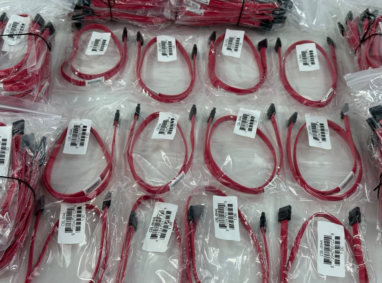 Lot of 3 Supermicro SATA 57.5cm 2ft Cable CBL-0044L Flat Straight-Straight SATA3