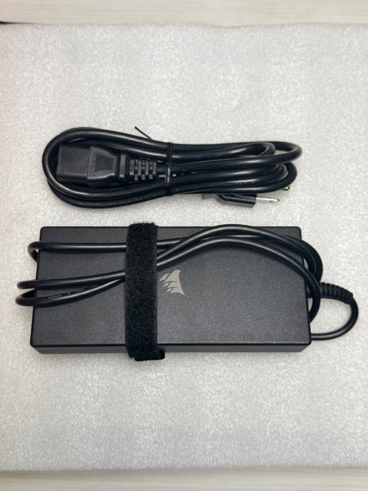 OEM Delta - ADP-240EB D - 20V12A - 240W 20V12A - For Corsair