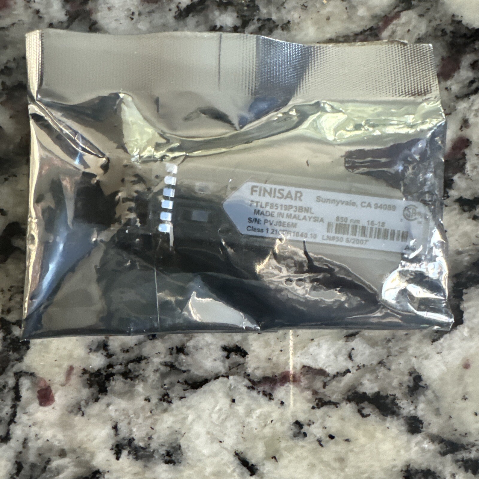 Finisar FTLF8519P2BNL 1000BASE-SX SFP-SX 850nm LC duplex 550nm  MMF