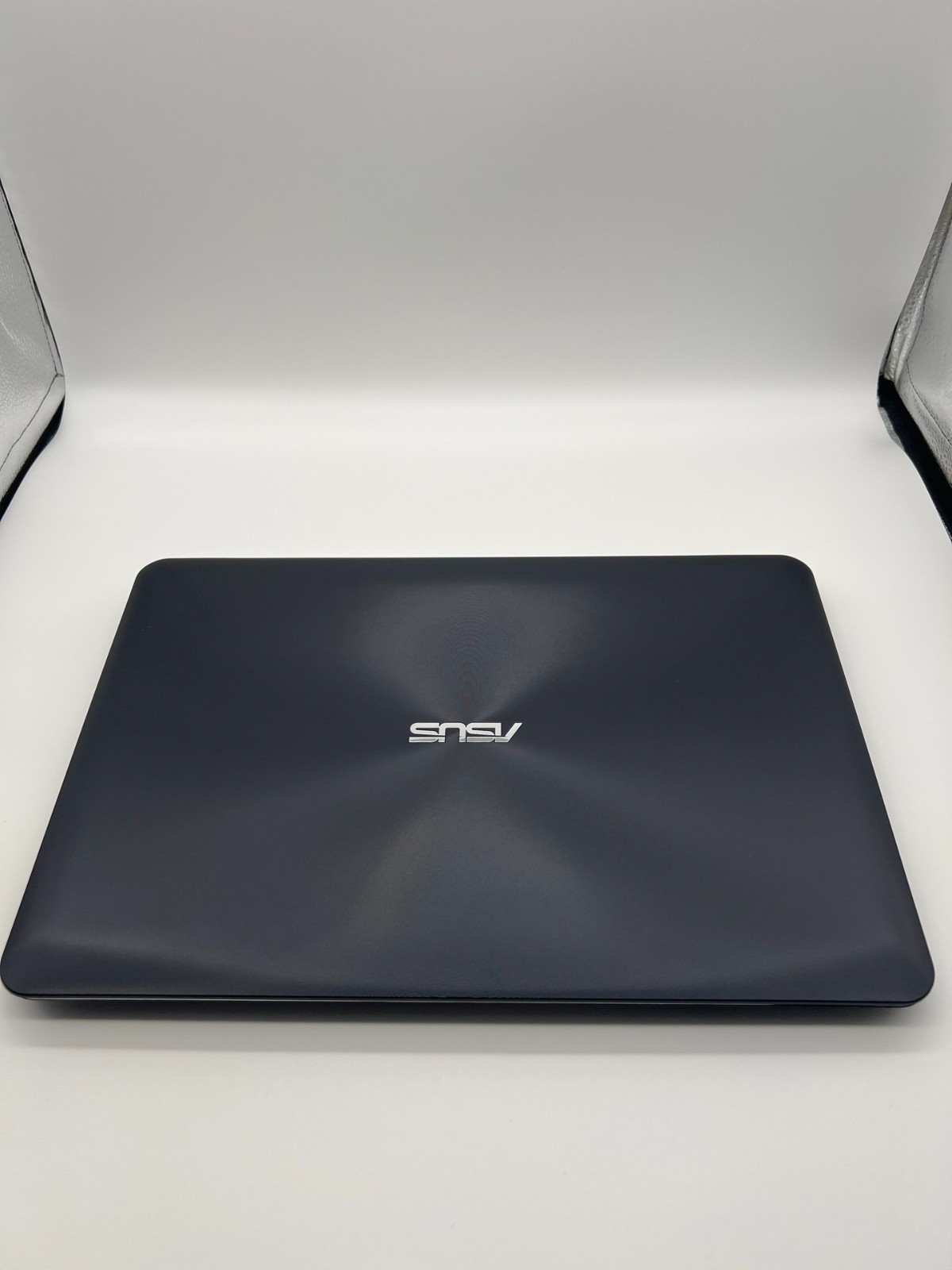 ASUS X555UB 15.6" i5-6200U 8GB 1TB HDD GeForce 940M