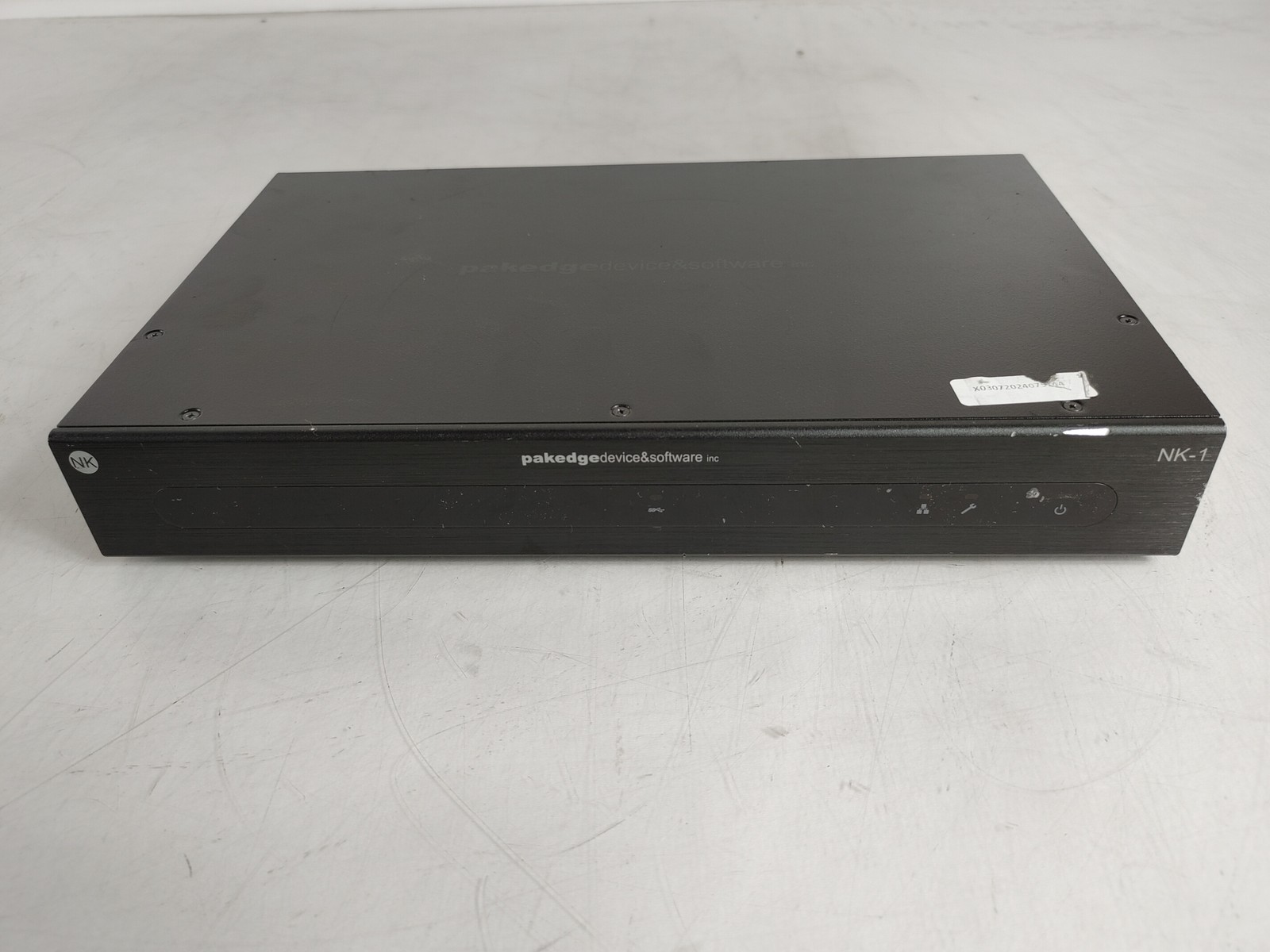 Pakedge Network Appliance NK-1 Gigabit Ethernet Managed Wireless Controller