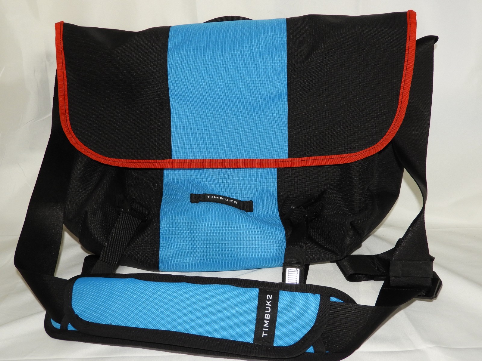 Timbuk2 Custom Classic Messenger Bag Large Blue Black Red NEW Strap Pad