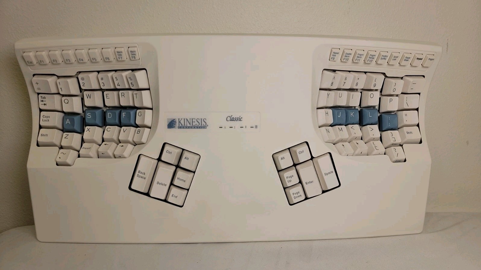 Vintage 1990’s Kinesis Classic Ergonomic Keyboard Model KB133PC - Very Clean