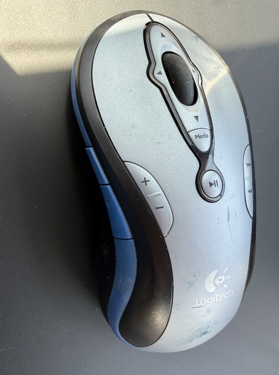Logitech MediaPlay Cordless Mouse Blue Fair 11 Buttons DZL201843 Missing Dongle