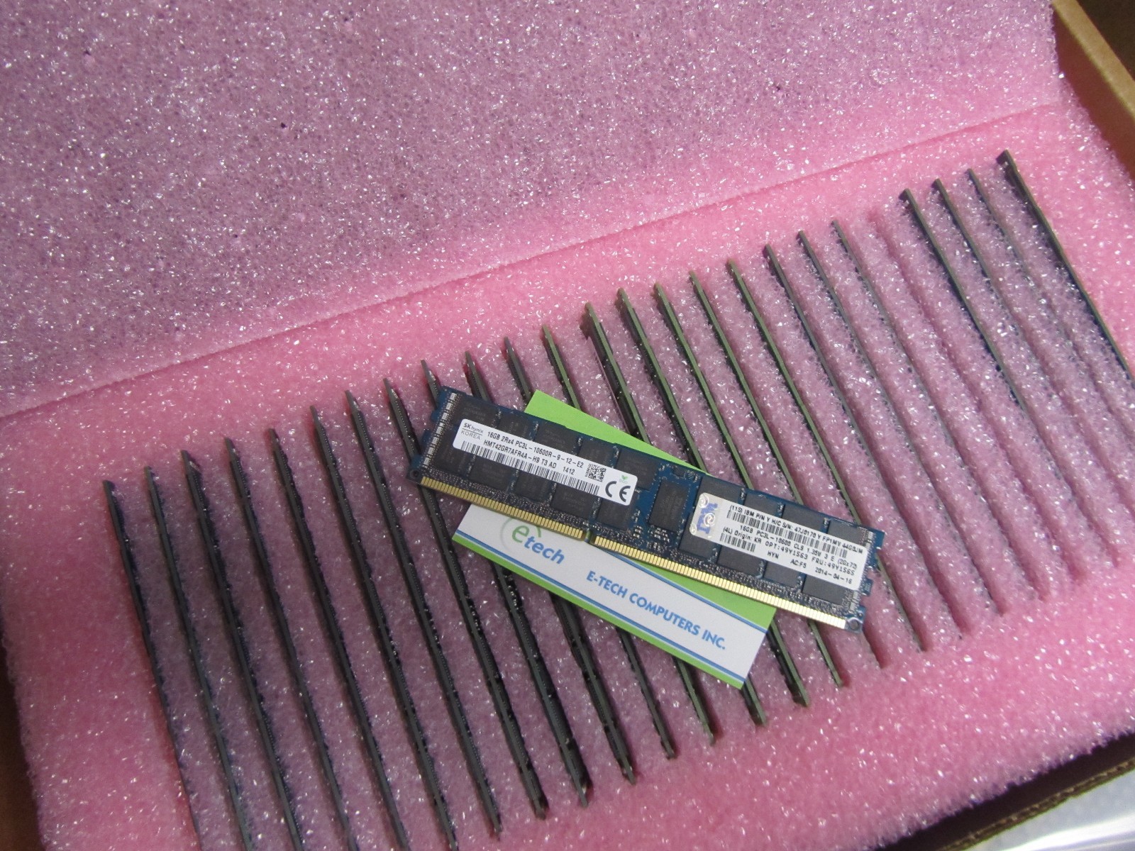 49Y1563 49Y1565- IBM 16GB (2Rx4) 1.35V PC3L-10600 CL9 ECC DDR3 1333MHz LP RDIMM