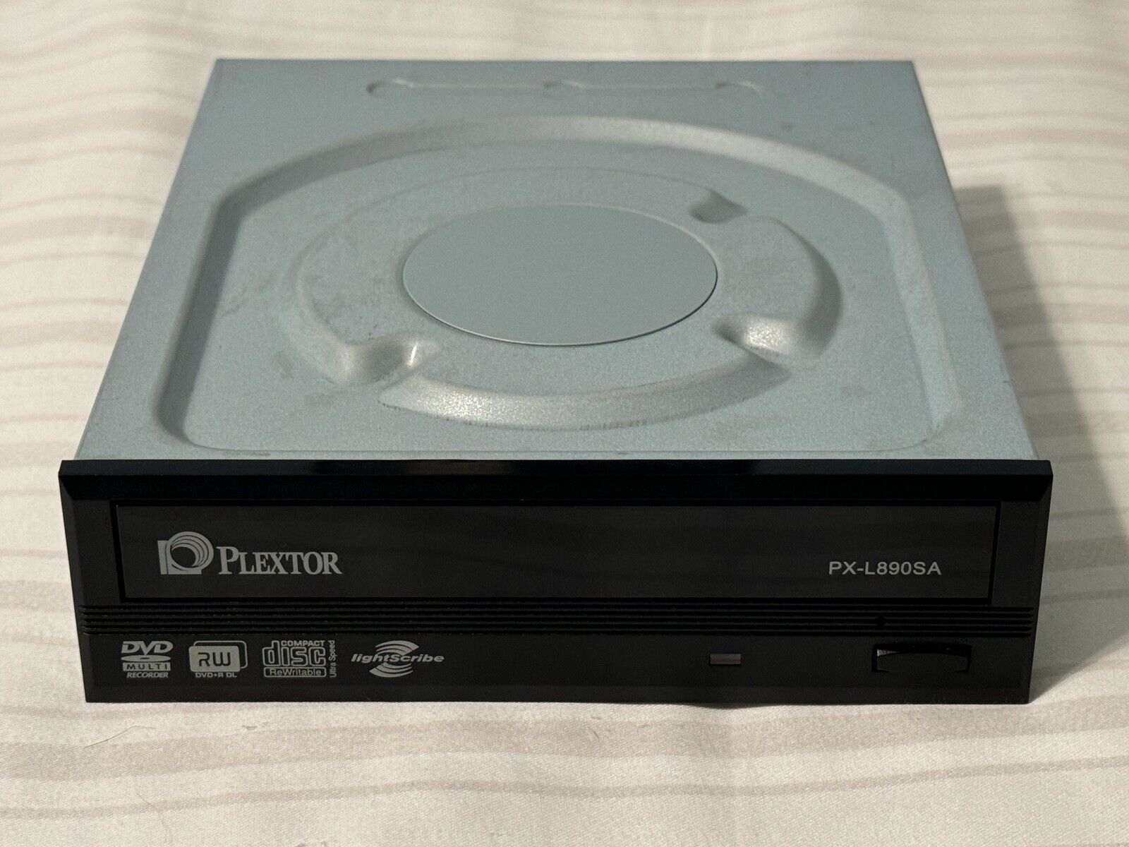 Plextor PX-L890SA-26 DVD/CD-RW SATA Drive LightScribe