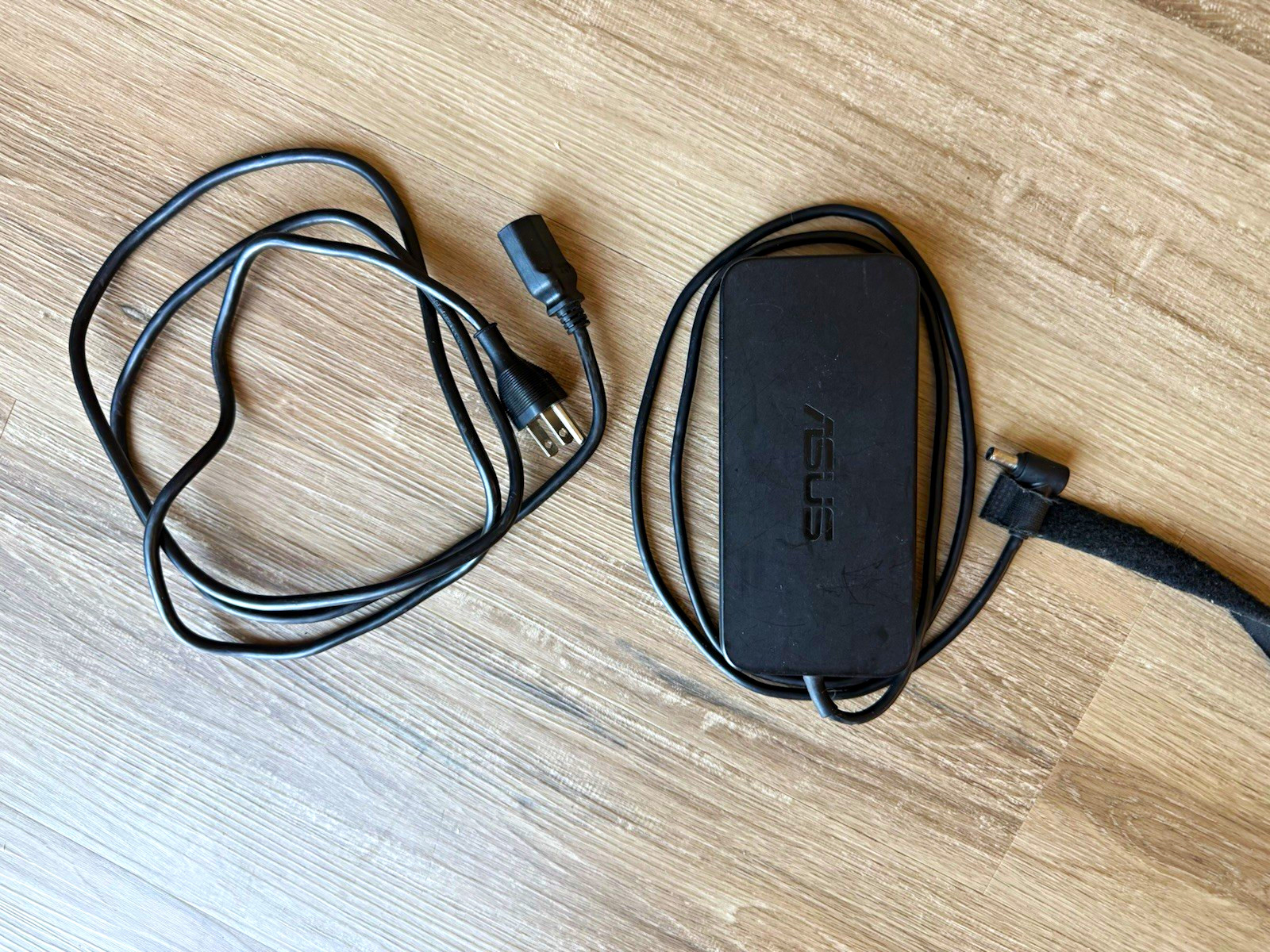 ASUS Laptop Power Adapter/Charger with Power Cord, Black For ASUS Universal