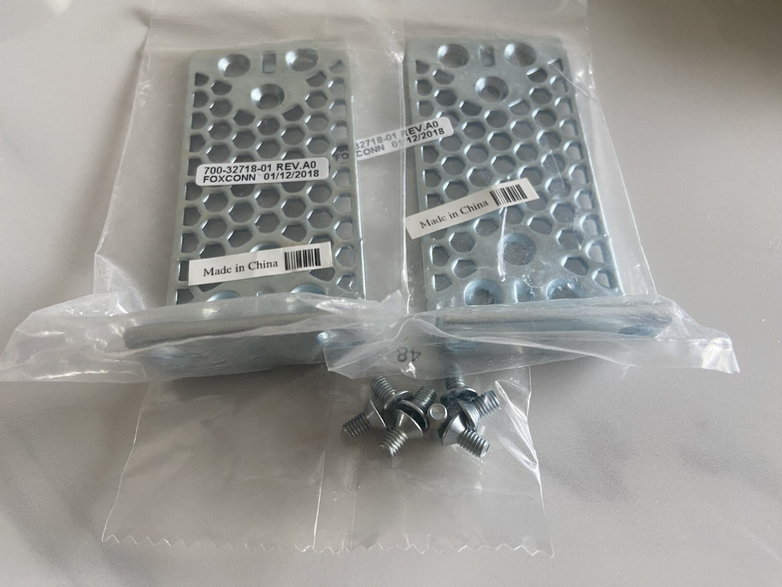 Lot 10pair Cisco Rack Ears Mount Screws Kit 3850 3560 9200L 2960x 9300 700-32718
