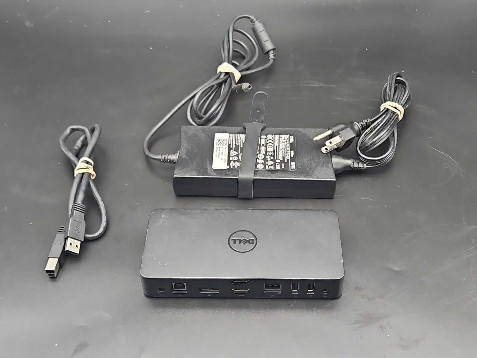 GENUINE Dell D3100 USB 3.0 UHD Docking Station 4K With Original AC Adapter