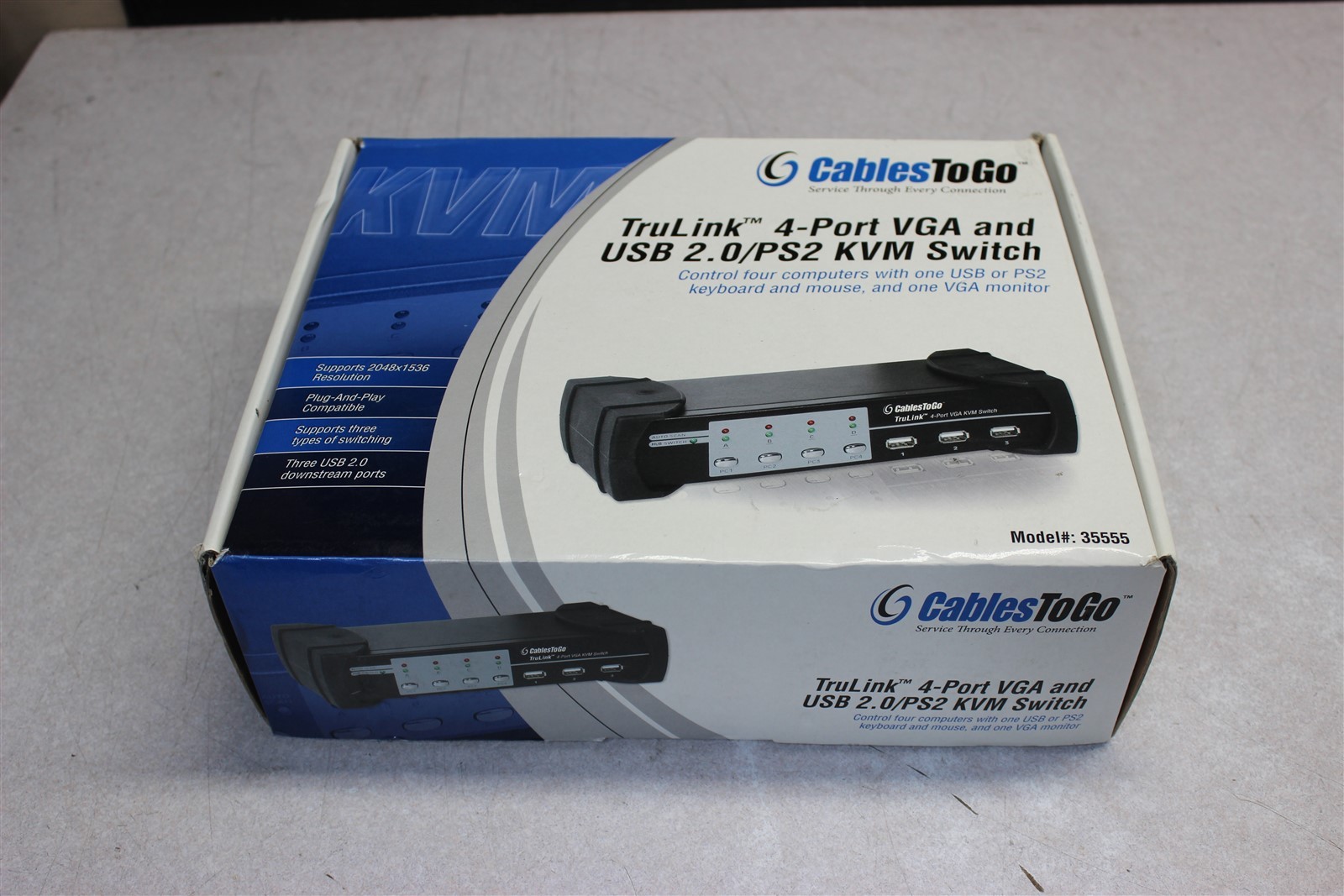 CablesToGo TruLink 4-Port VGA and USB 2.0/PS2 KVM Switch 35555