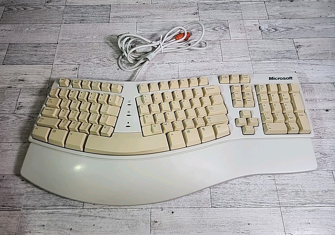 Vintage MICROSOFT Elite Ergonomic Natural Keyboard PS2 Wired Model E06402PS2