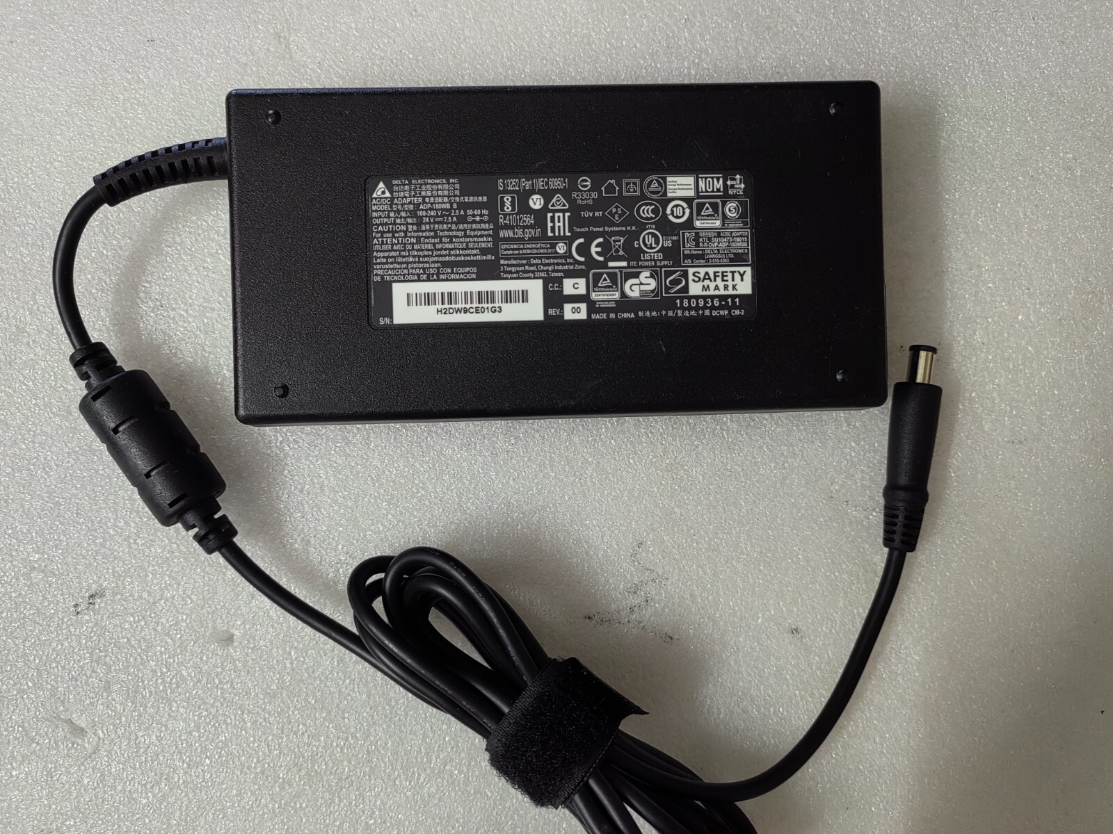 Delta 24V 7.5A ADP-180WB B For ELO E457523 EPS00E2 6.5mm 180W AC adapter Genuine