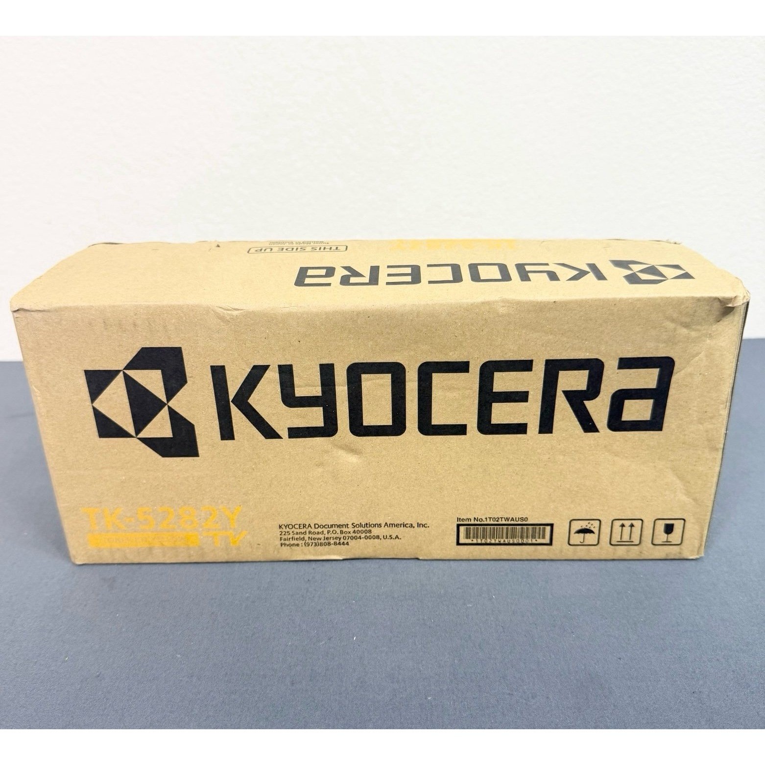 Genuine Kyocera 1T02TWAUS0 Model TK-5282Y Yellow Toner Kit NEW