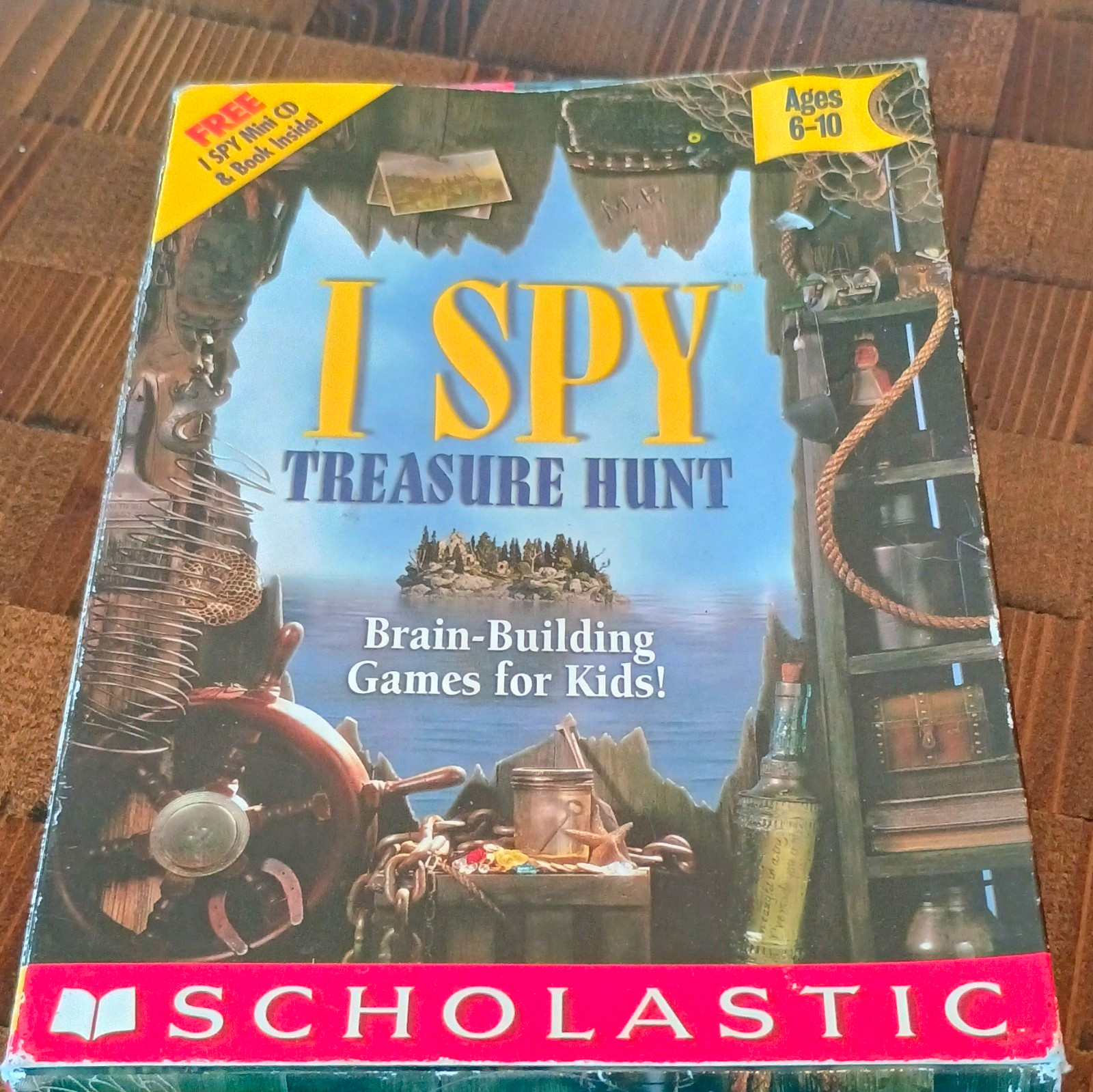 Scholastic I SPY Treasure Hunt Early Learning CD-ROM for Windows/Mac, English