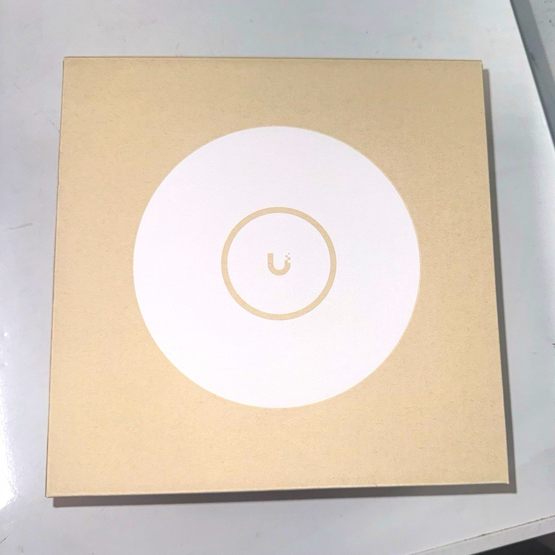 Ubiquiti UniFi U6+ Wireless Access Point Dual-Band 2975Mbps 1GbE White