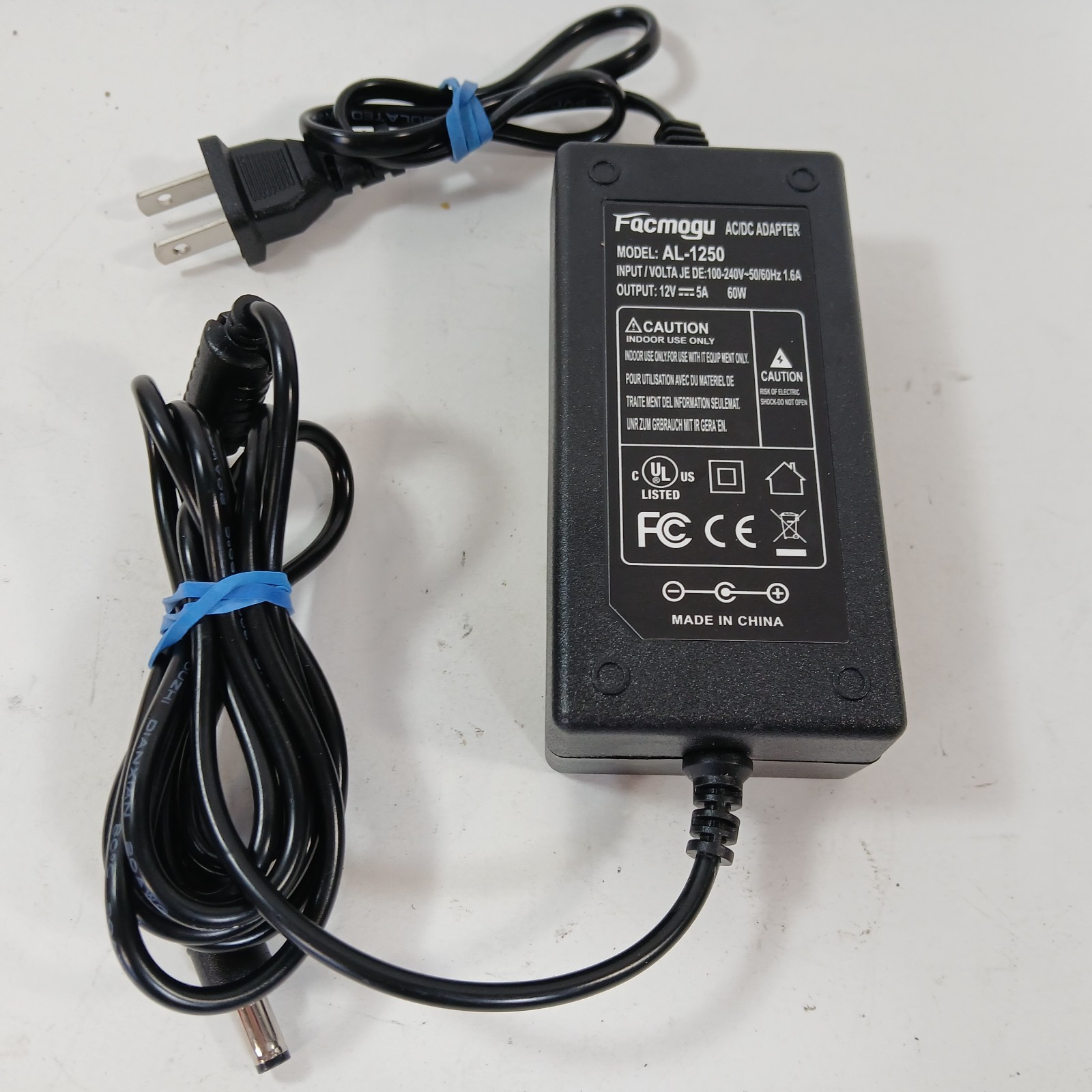 Facmogu 60W 12V 5A AC/DC Power Adapter, 100-240V AC to DC 
