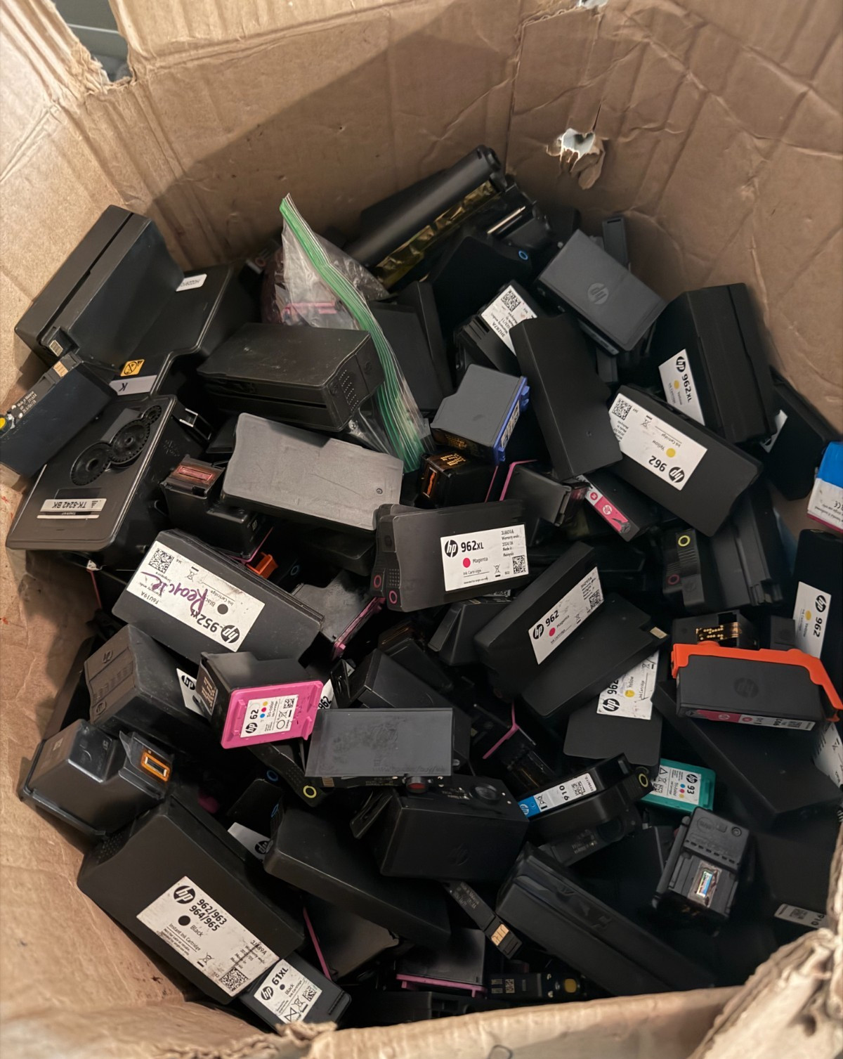Mix lot of 150+ Virgin & Non Virgin Empty Ink Cartridges