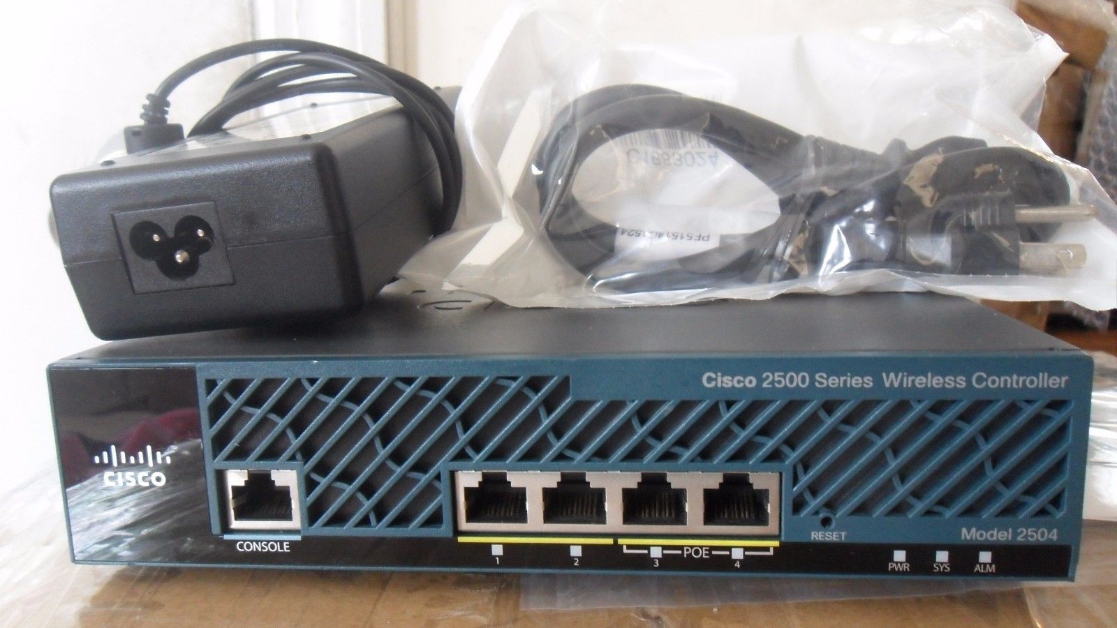 CISCO AIR-CT2504-15-K9 15AP Wireless LAN Controller  AIR-CT2504  TESTED