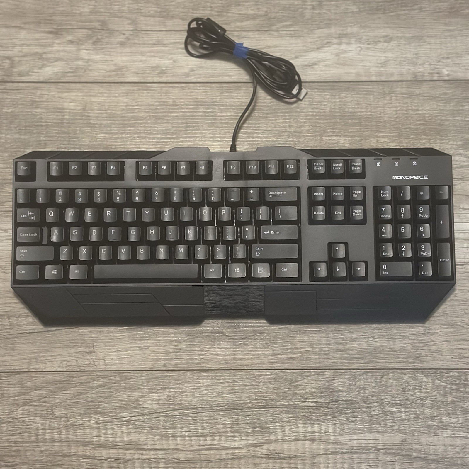 Monoprice K11 USB Wired Keyboard ergonomic wrist rest - Tested