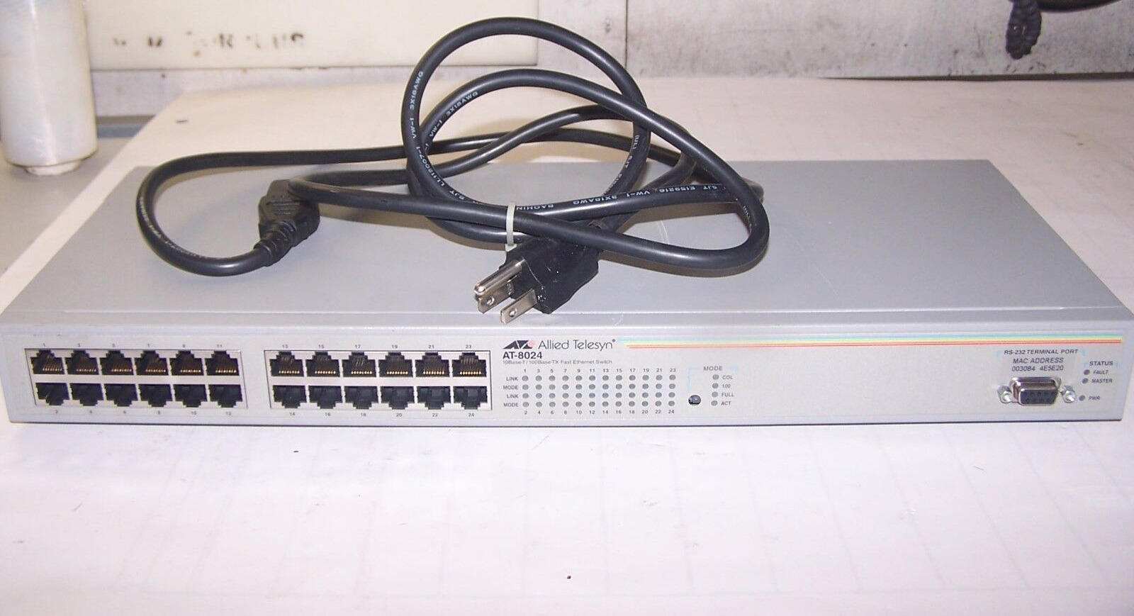 ALLIED TELESYN 24-PORT 10BASE-T / 100BASE-TX FAST ETHERNET SWITCH AT-8024