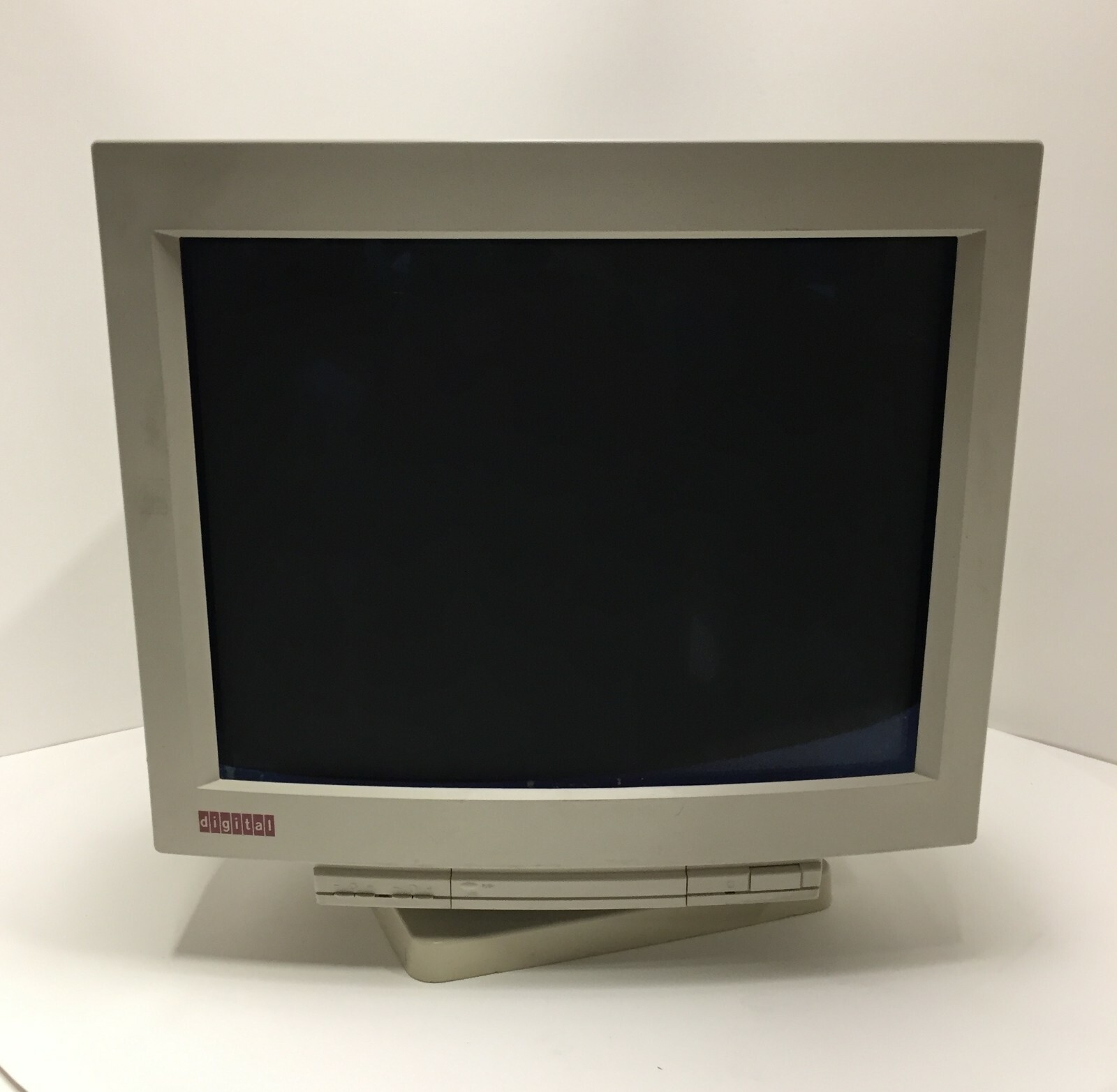 DEC DIGITAL VRC21-HA COMPUTER CRT COLOR MONITOR 21'' - 1995