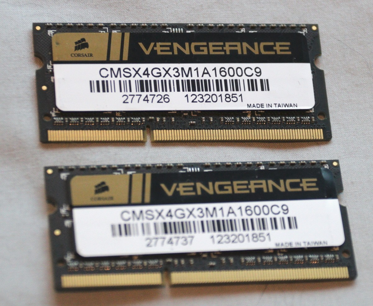 Corsair Vengeance CMSX4GX3M1A1600C9 Random Access Memory 4GBX2 (8GB)