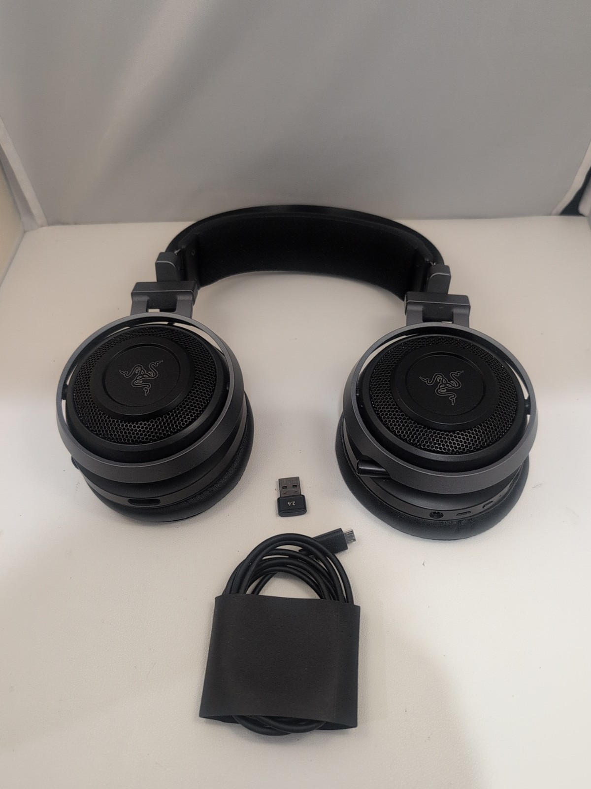 Razer Nari Ultimate Wireless 7.1 Surround Sound Gaming Headset w/ Dongle Tested