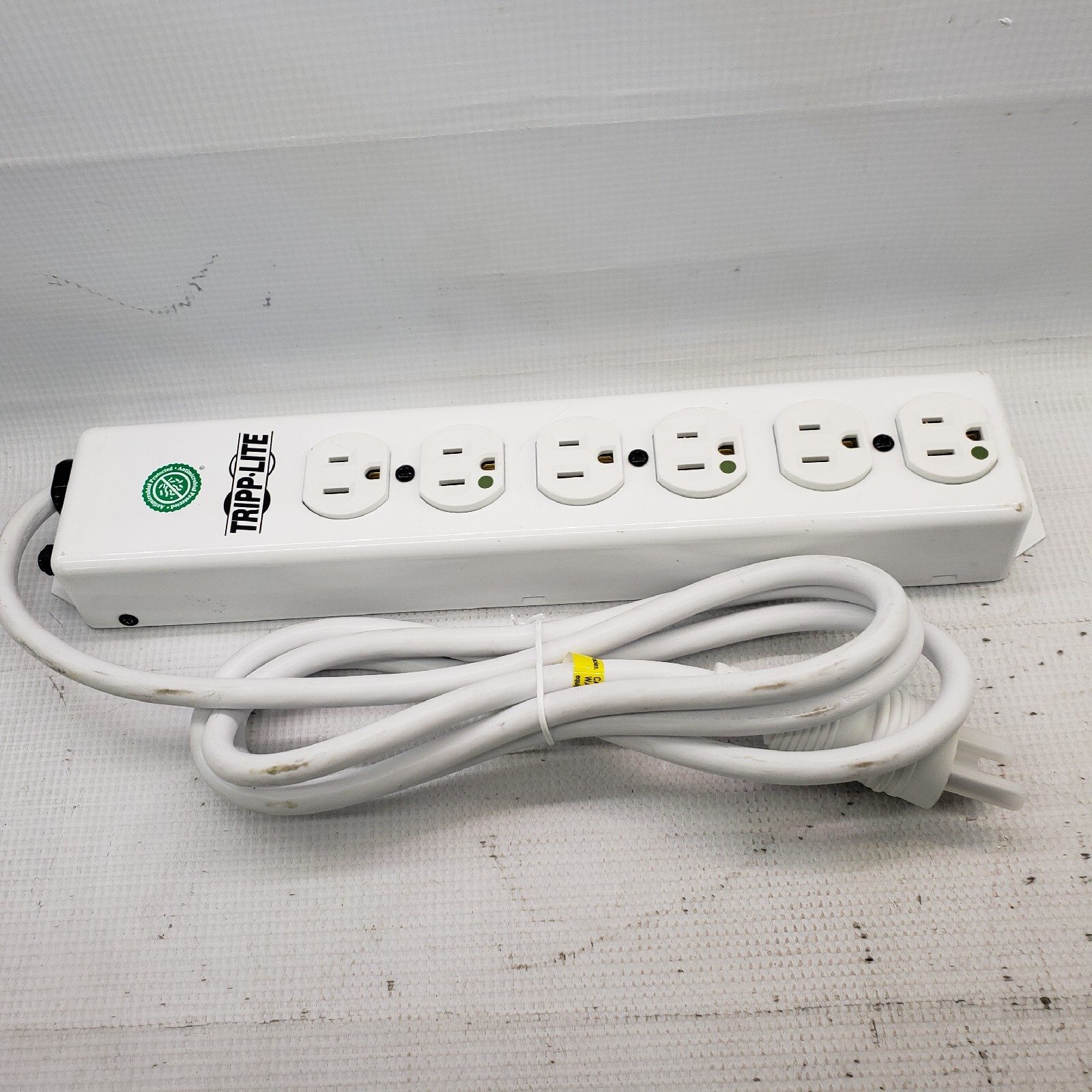 Tripp Lite Safe-IT Power Strip Hospital Medical Antimicrobial 120V PS-606-HG
