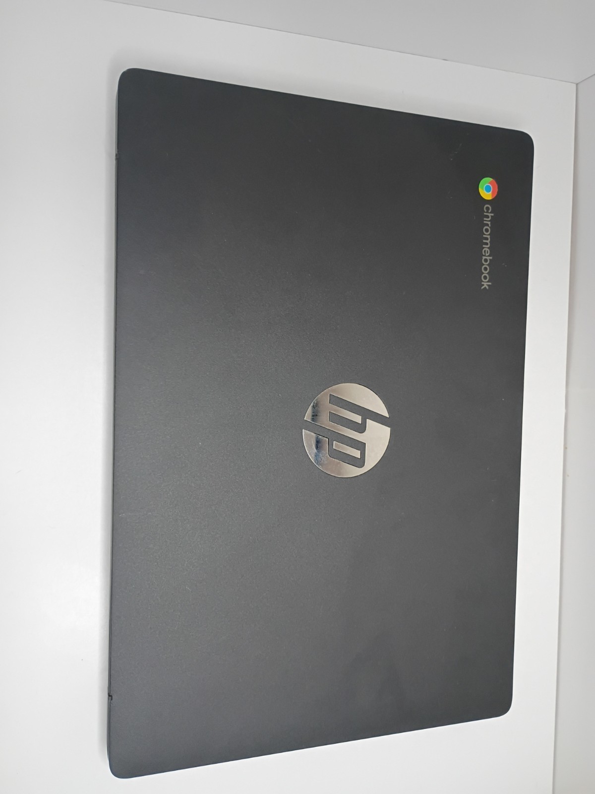 HP Chromebook 11a 11a-na0010nr 11.6" (32GB eMMC, MediaTek MT8183, 2.00 GHz, 4GB)