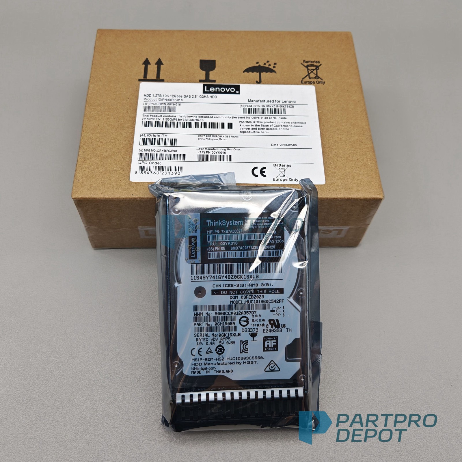 New Lenovo ThinkSystem 00YK016 1.2TB 10K SAS 12G 512N 2.5in HDD 7XB7A00027