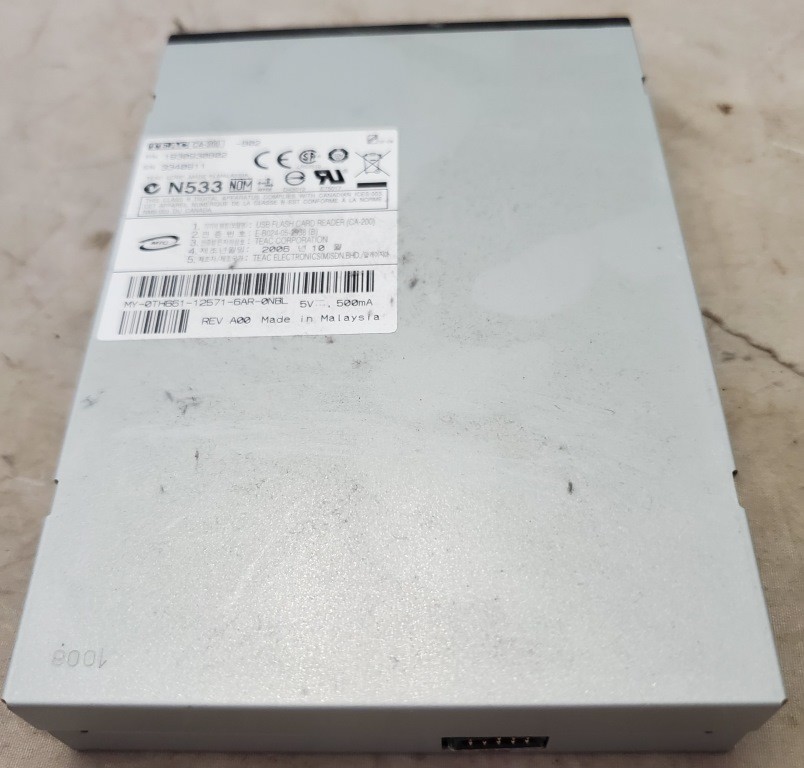 Dell TH661 0TH661 / TEAC CA-200-B02 Multi Media Card Reader 1930930B02