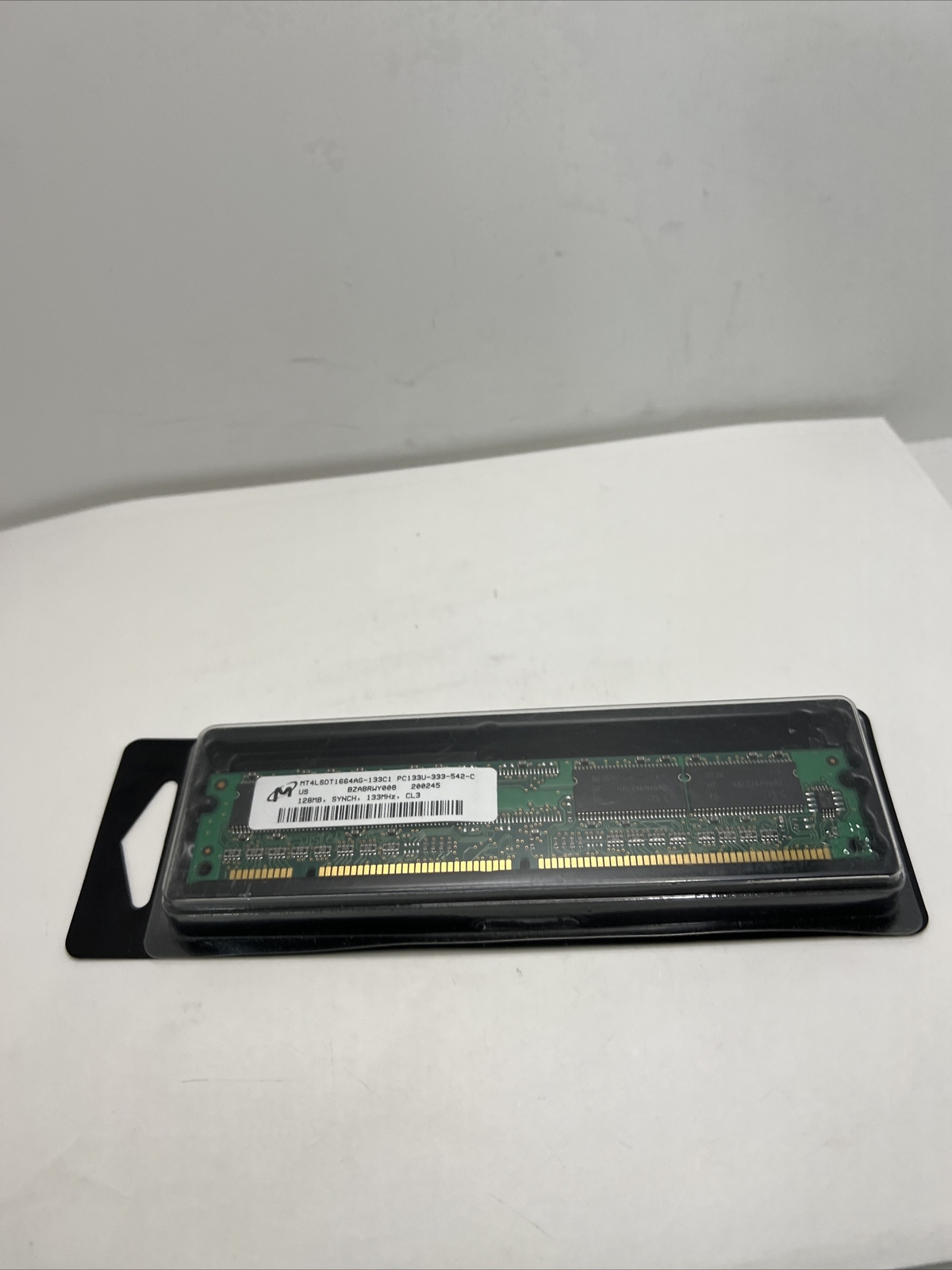 MICRON 128MB SDRAM PC133 CL3 DIMM NON-ECC MT4LSDT1664AG-133C1 PC133U-333-542-C