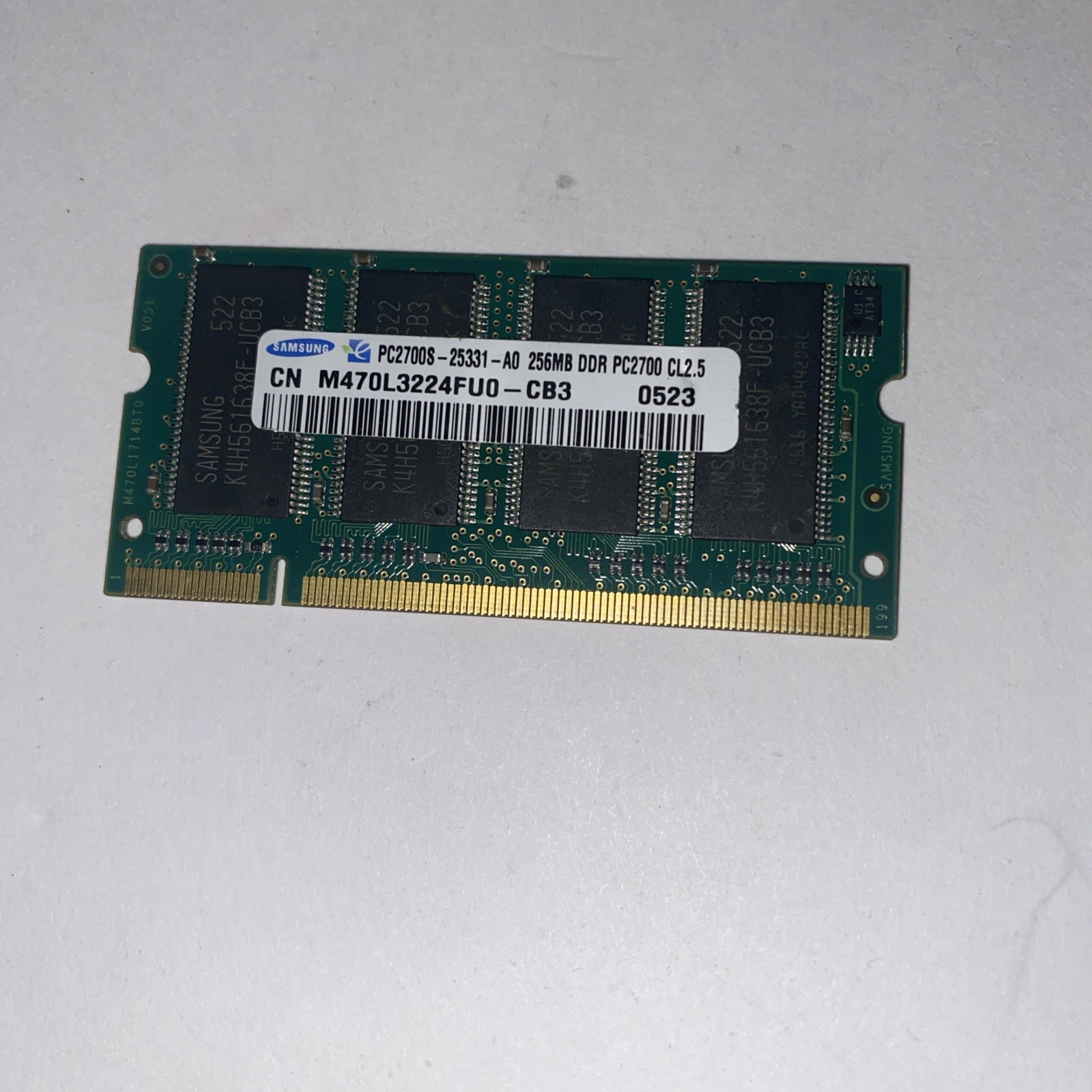 Samsung M470L3224FU0-CB3 CN0515 256MB DDR-333 (PC-2700) PC-2700S RAM Memory