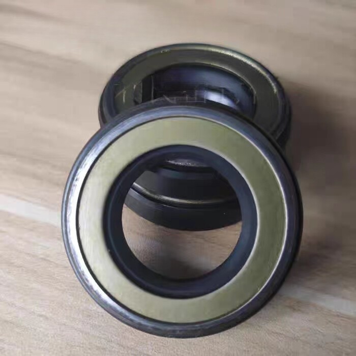 QTY:1 new For NOK servo motor skeleton oil seal AP1338-L0 （TCN25*45*11）