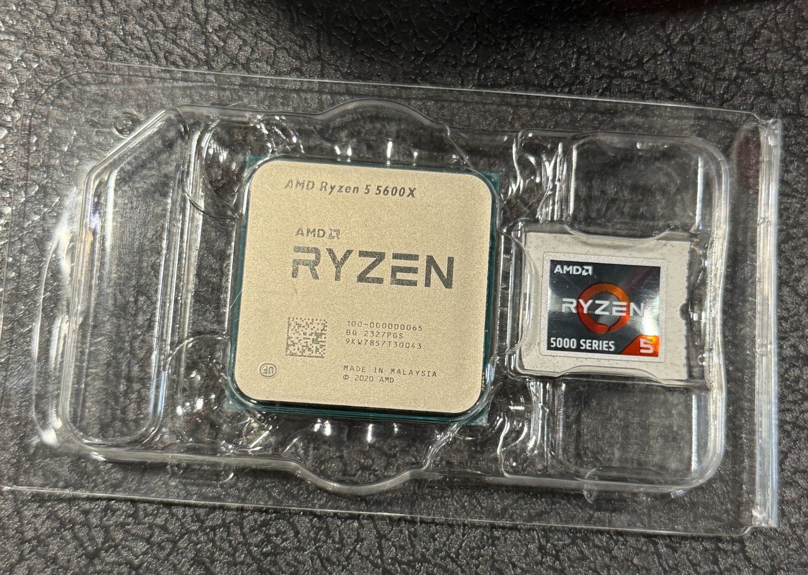 AMD Ryzen 5 5600X Desktop Processor (3.7GHz, 6 Cores, AM4 CPU) 100-100000065
