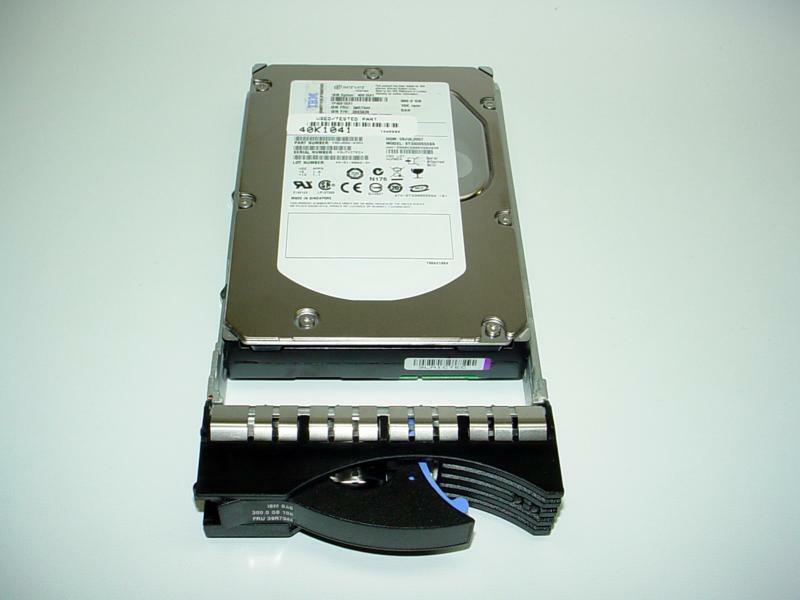 IBM 300GB,10k RPM, 3.5" SAS-3Gb/s Hard Drive 26K5711 40K1041 39R7344