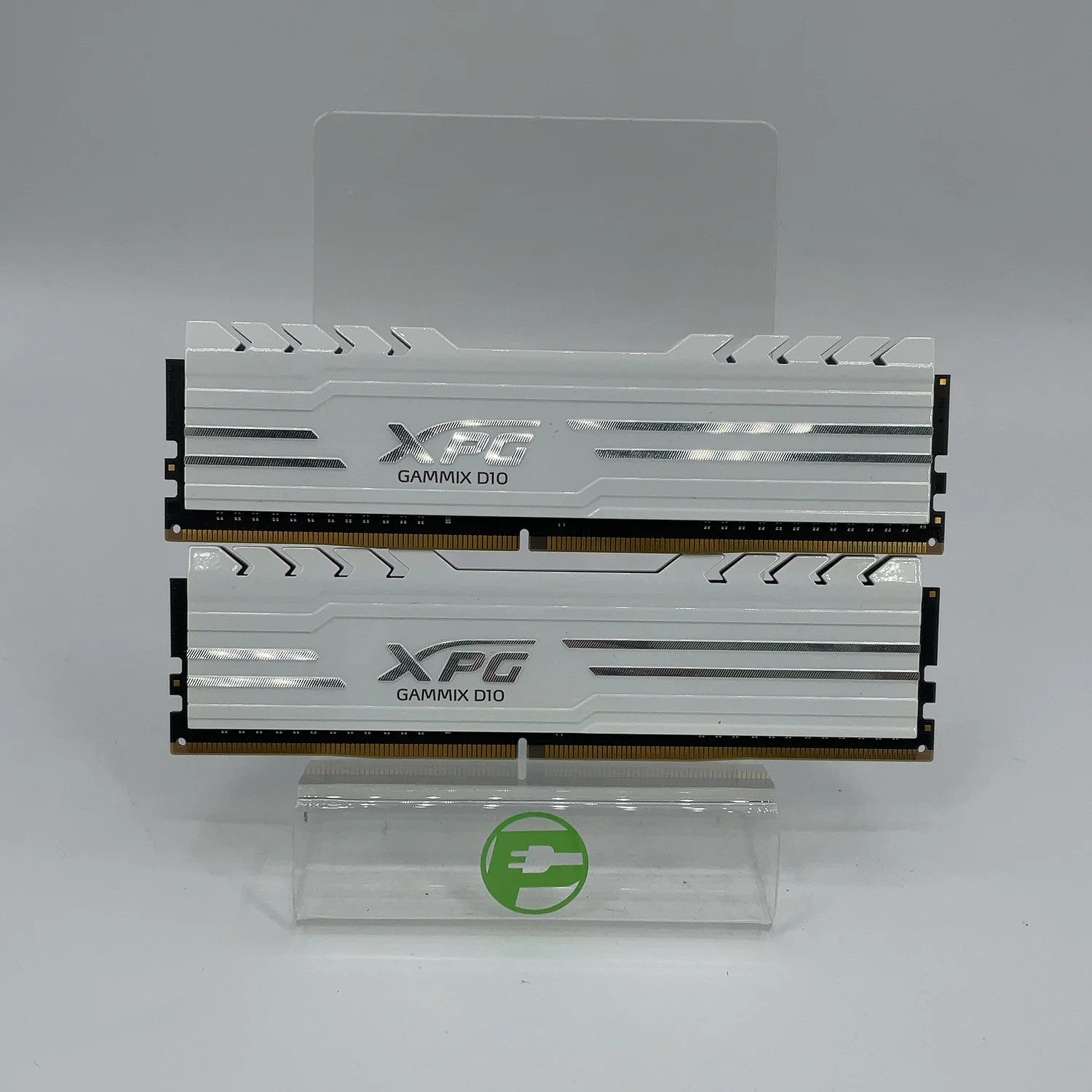 XPG GAMMIX D10 16GB (2x8GB) RAM DDR4 3000MHz AX4U300038G16A-BW10
